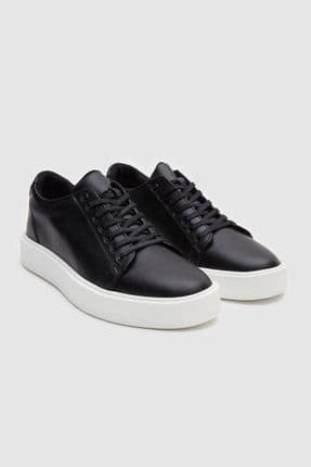 Siyah Kalın Beyaz Tabanlı Bağcıklı Sneaker Ayakkabı